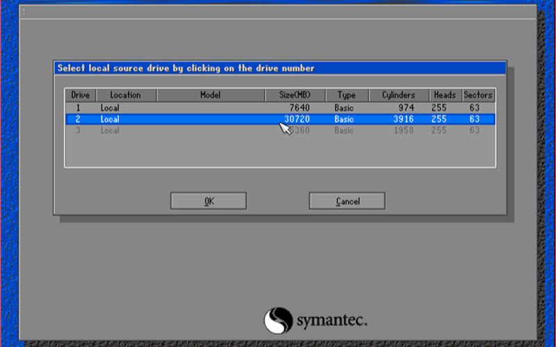 chọn ổ cứng chứa hệ điều hành Windows